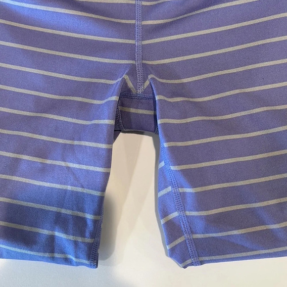 Athleta - M, light purple/gray stripe crop leggings - Picture 6 of 6